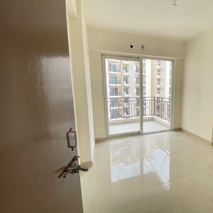 Room in 2 BHK Apartment at Signature Global Orchard Avenue, Sector 93 – for Sale