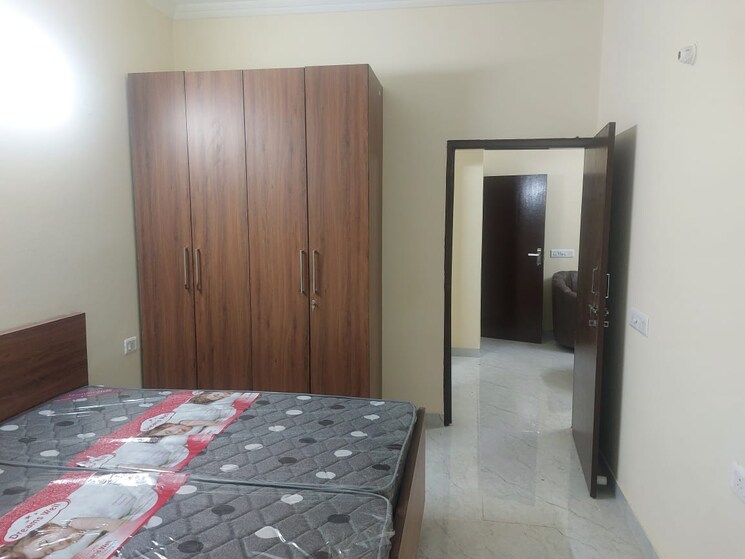 Bedroom, sector 27 2 Bedroom 800 Sq.Ft. Builder Floor In Sector 27 Gurgaon 8884822