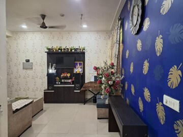 Master Bedroom in 2 BHK Apartment at Gaur City 2 - 12th Avenue, Sector 16c Greater Noida – for Rent