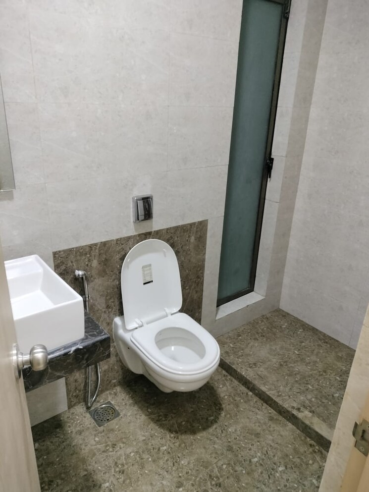 Bathroom, dgs-sheetal-sahyog 1 Bedroom 375 Sq.Ft. Apartment In Malad East Mumbai 8884819