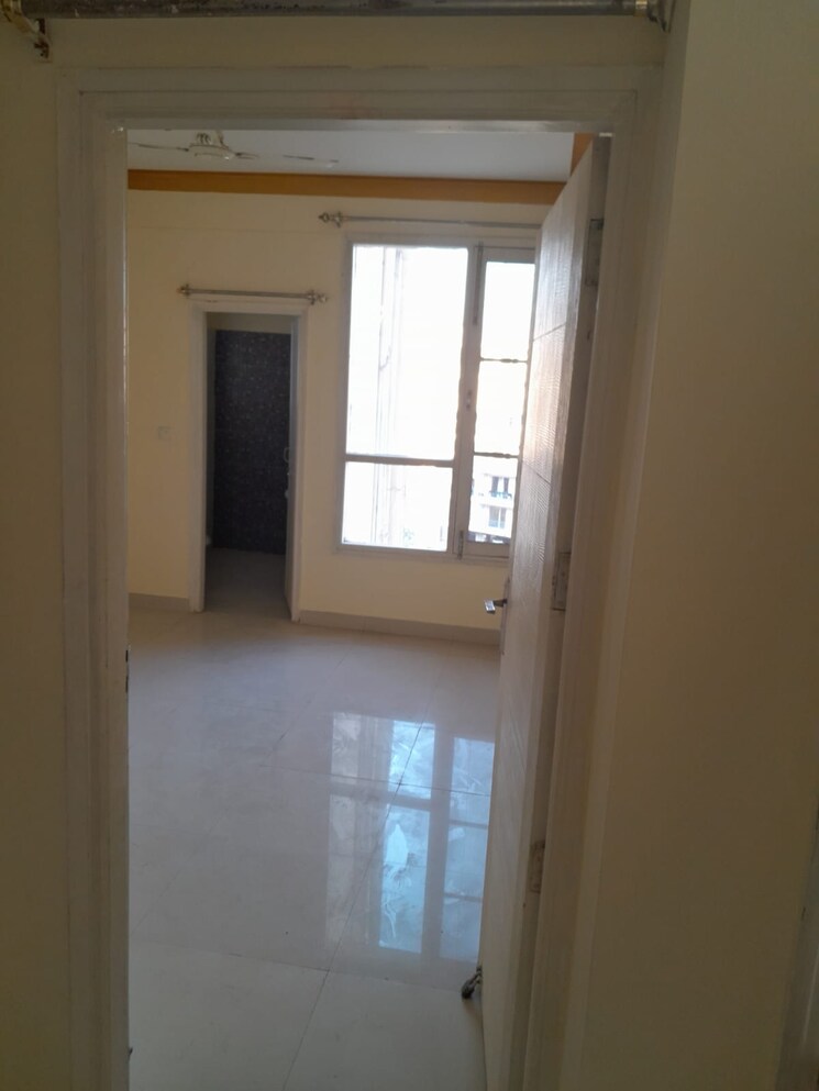 Room, sbp-gateway-of-dreams 3 Bedroom 1000 Sq.Ft. Apartment In Dhakoli Zirakpur 8884772