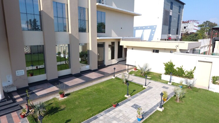 Balcony, sbp-gateway-of-dreams 3 Bedroom 1000 Sq.Ft. Apartment In Dhakoli Zirakpur 8884772