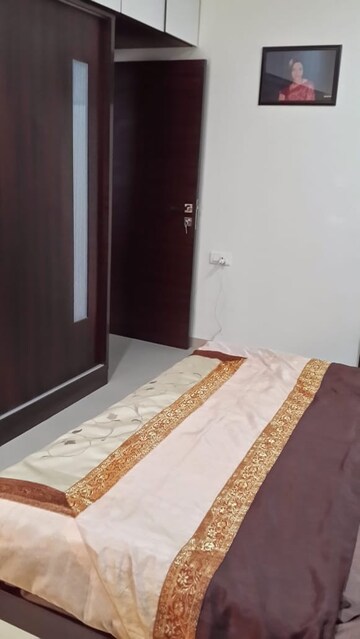 Bedroom in 3 BHK Apartment at Shyamal – for Rent