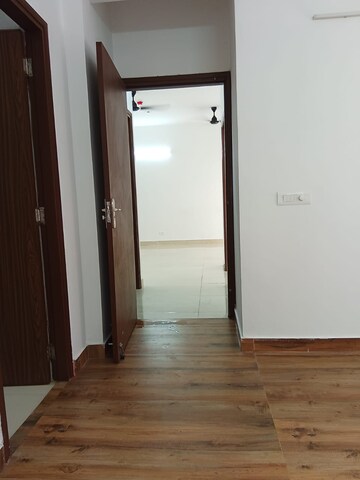 Room in 2 BHK Apartment at Ace Divino, Sector 1 Greater Noida – for Rent