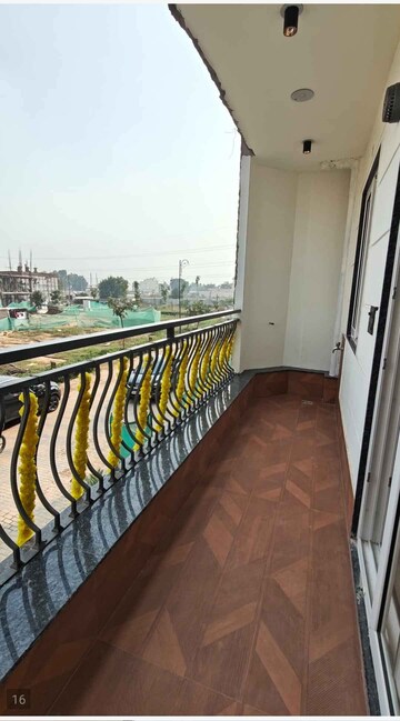 1 BHK Builder Floor For Rent in Sector 9