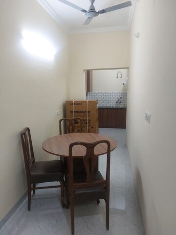 Living Room in 2 BHK Builder Floor at Sector 27 – for Rent