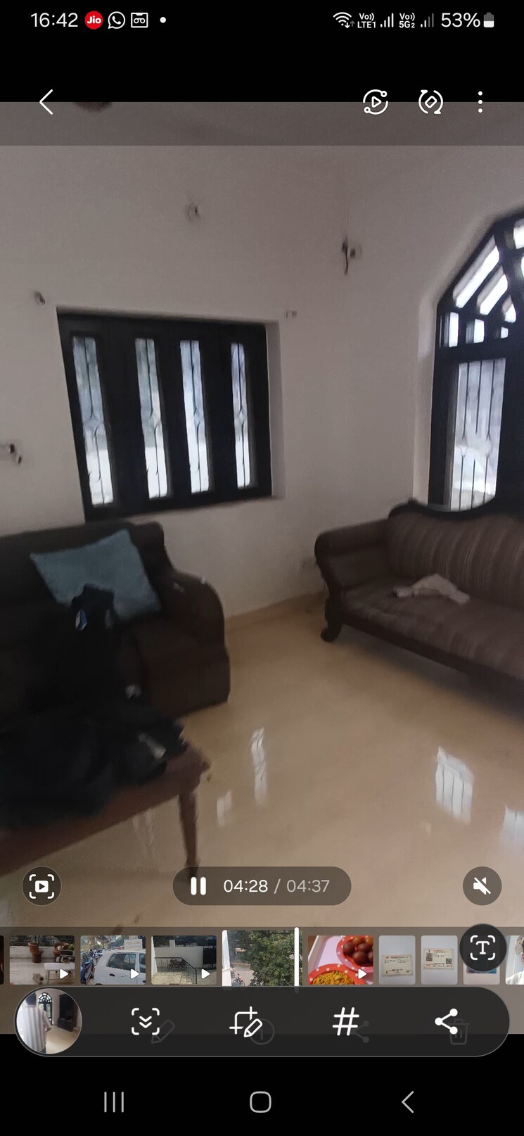 Living Room, rwa-apartments 6 Bedroom 260 Sq.Mt. Independent House In Sector 31 Noida 8884963