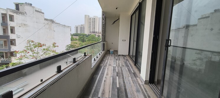 Balcony, parklands 4 Bedroom 350 Sq.Yd. Builder Floor In Sector 85 Faridabad 8884928