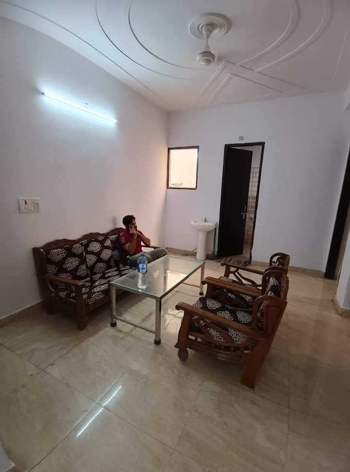 2 BHK Builder Floor For Rent in Sector 23A