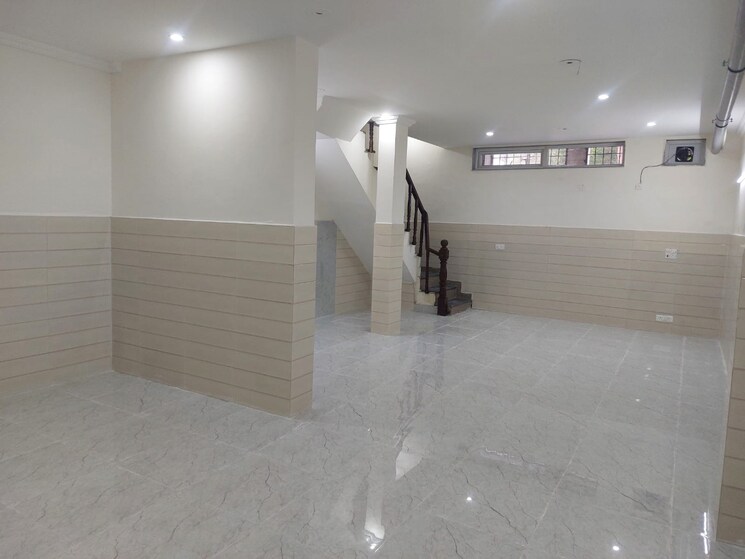 Living Room, sector 27 2 Bedroom 1400 Sq.Ft. Builder Floor In Sector 27 Gurgaon 8885125