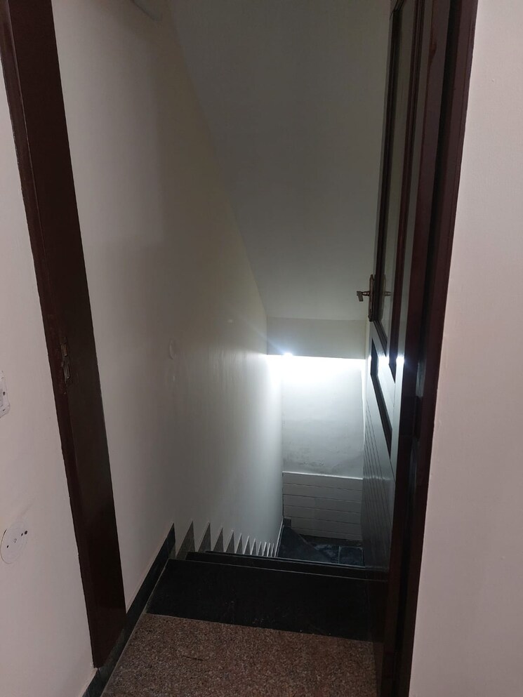 undefined, sector 27 2 Bedroom 1400 Sq.Ft. Builder Floor In Sector 27 Gurgaon 8885125