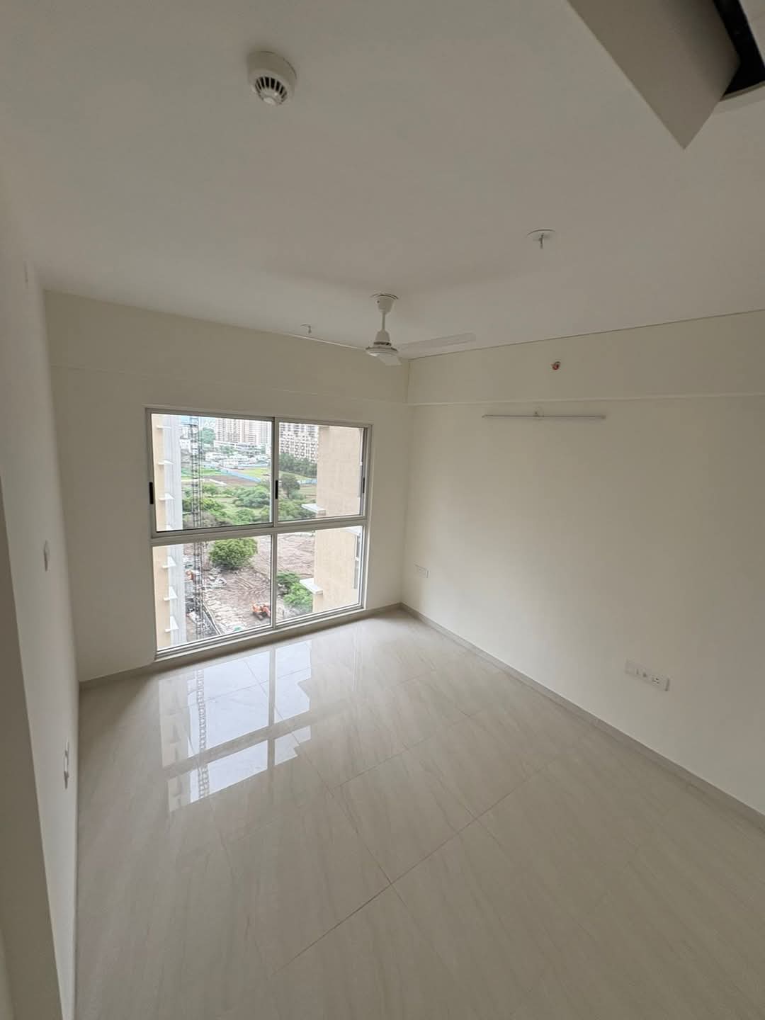 2 BHK + Servant Room Apartment For Rent in Lodha Bella Vita