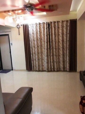 Master Bedroom in 1 BHK Apartment at Naupada – for Rent
