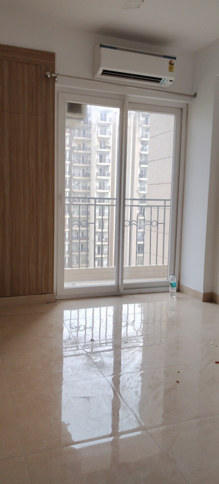 Room, gaur-city-2-14th-avenue 2 Bedroom 955 Sq.Ft. Apartment In Sector 16c Greater Noida Greater Noida 8885244