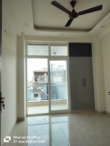 Building Lobby in 2 BHK Builder Floor at The Arcade, Pratap Vihar – for Sale