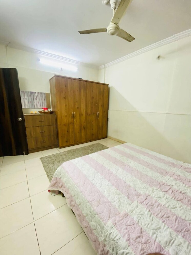 Bedroom, mayfair-eleganza-phase-ii 3 Bedroom 1300 Sq.Ft. Apartment In Kondhwa Pune 8885387