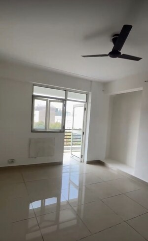 Room in 3 BHK Apartment at GH-7 Crossings Republik, Vijay Nagar – for Sale