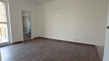 Room in 4 BHK Builder Floor at BPTP Parkland Pride, Sector 77 – for Sale