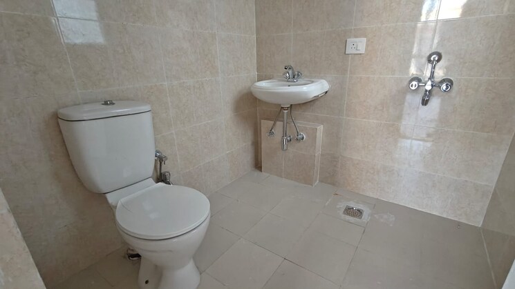 Bathroom, bptp-parkland-pride 4 Bedroom 1510 Sq.Ft. Builder Floor In Sector 77 Faridabad 8885534