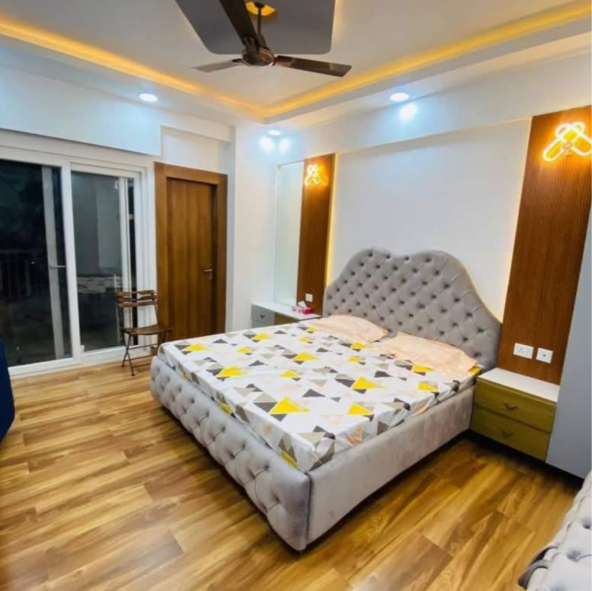 4 BHK 2300 Sq.Ft. Apartment in Windsor Grande Residences