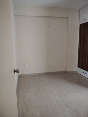 Room in 2 BHK Apartment at Advitya Homes, Sector 149 – for Rent