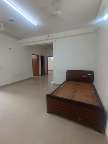 Room in 3 BHK Apartment at Mahagun Mywoods, Sector 16c Greater Noida – for Rent