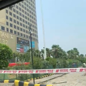  Showroom – Exterior View View at Sector 32 - for Sale