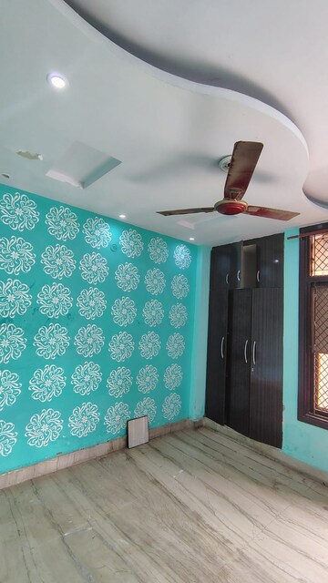 Bedroom in 3 BHK Builder Floor at Dwarka Mor – for Rent