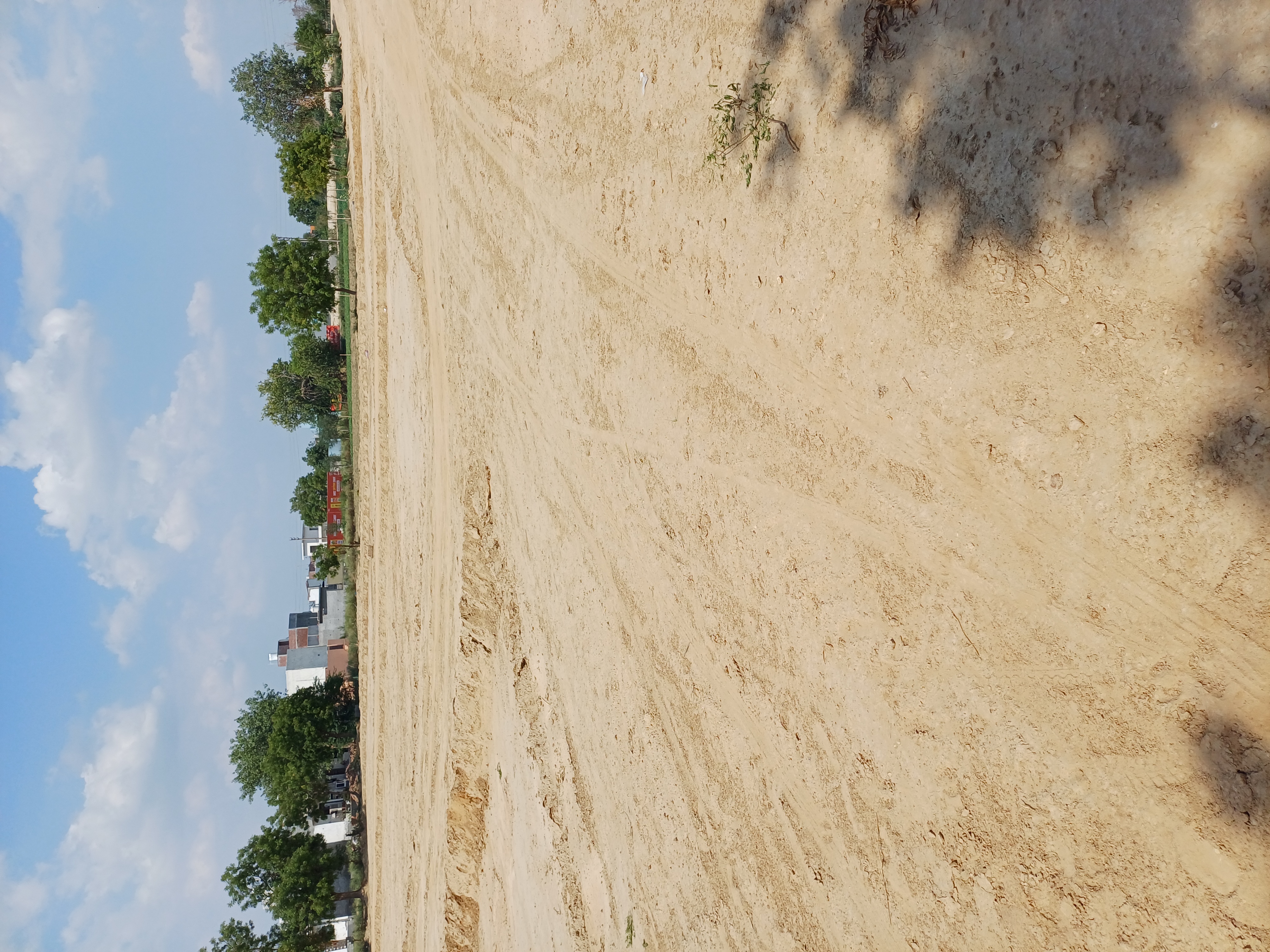 Plot For Sale in Shri Ram Property 