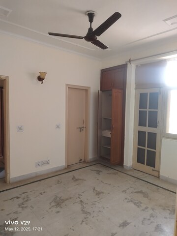Room in 3 BHK Apartment at Technocrat CGH Society, Sector 56 – for Sale