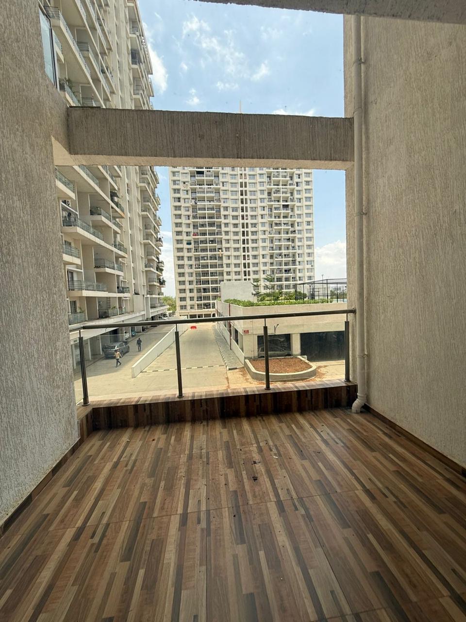 3 BHK + Extra Room Apartment For Rent in Kolte Patil Life Republic Universe