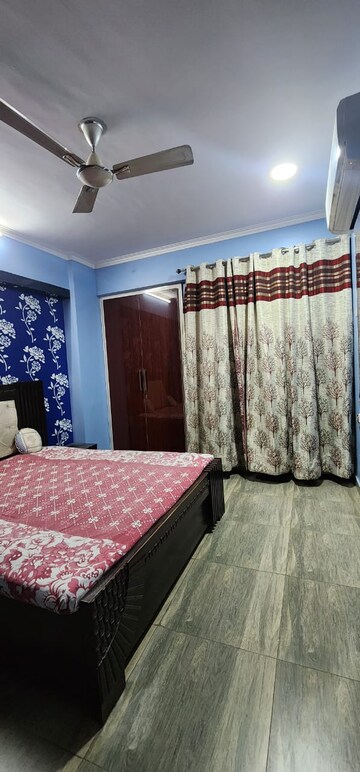 Bedroom in 3 BHK Apartment at Gaur City 2 - 11th Avenue, Sector 16c Greater Noida – for Rent