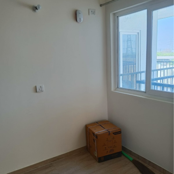 Room in 2 BHK Apartment at Advitya Homes, Sector 149 – for Rent