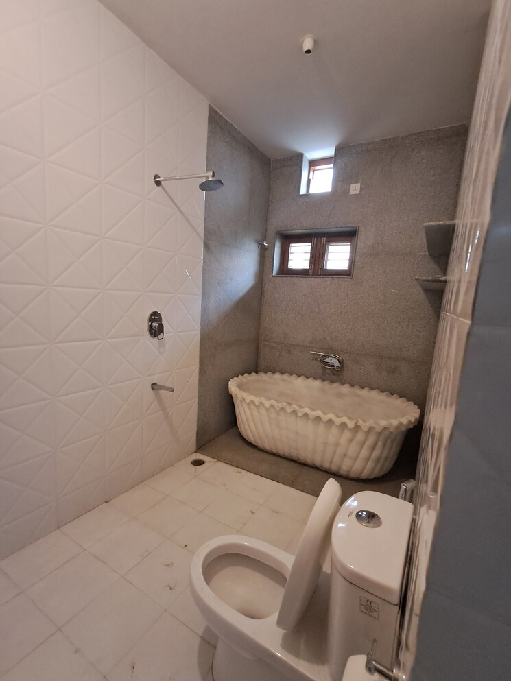 Bathroom, hsr layout 3 Bedroom 2300 Sq.Ft. Builder Floor In Hsr Layout Bangalore 8886125