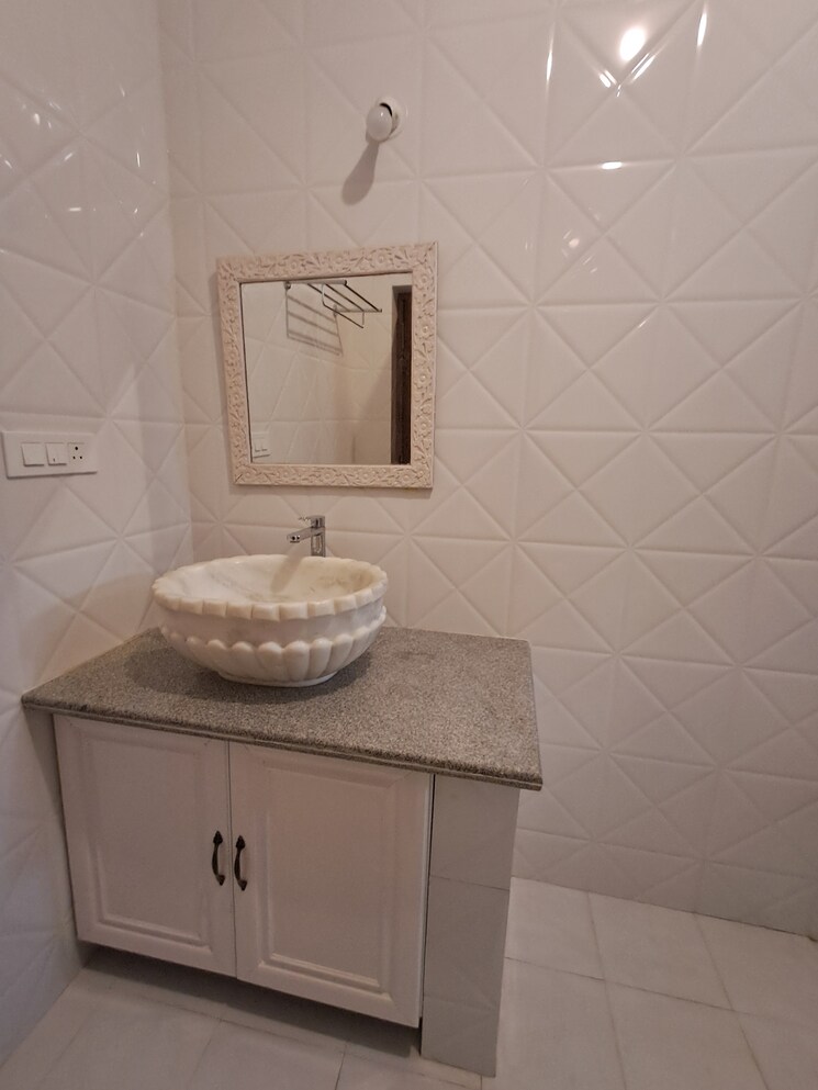 Bathroom, hsr layout 3 Bedroom 2300 Sq.Ft. Builder Floor In Hsr Layout Bangalore 8886125