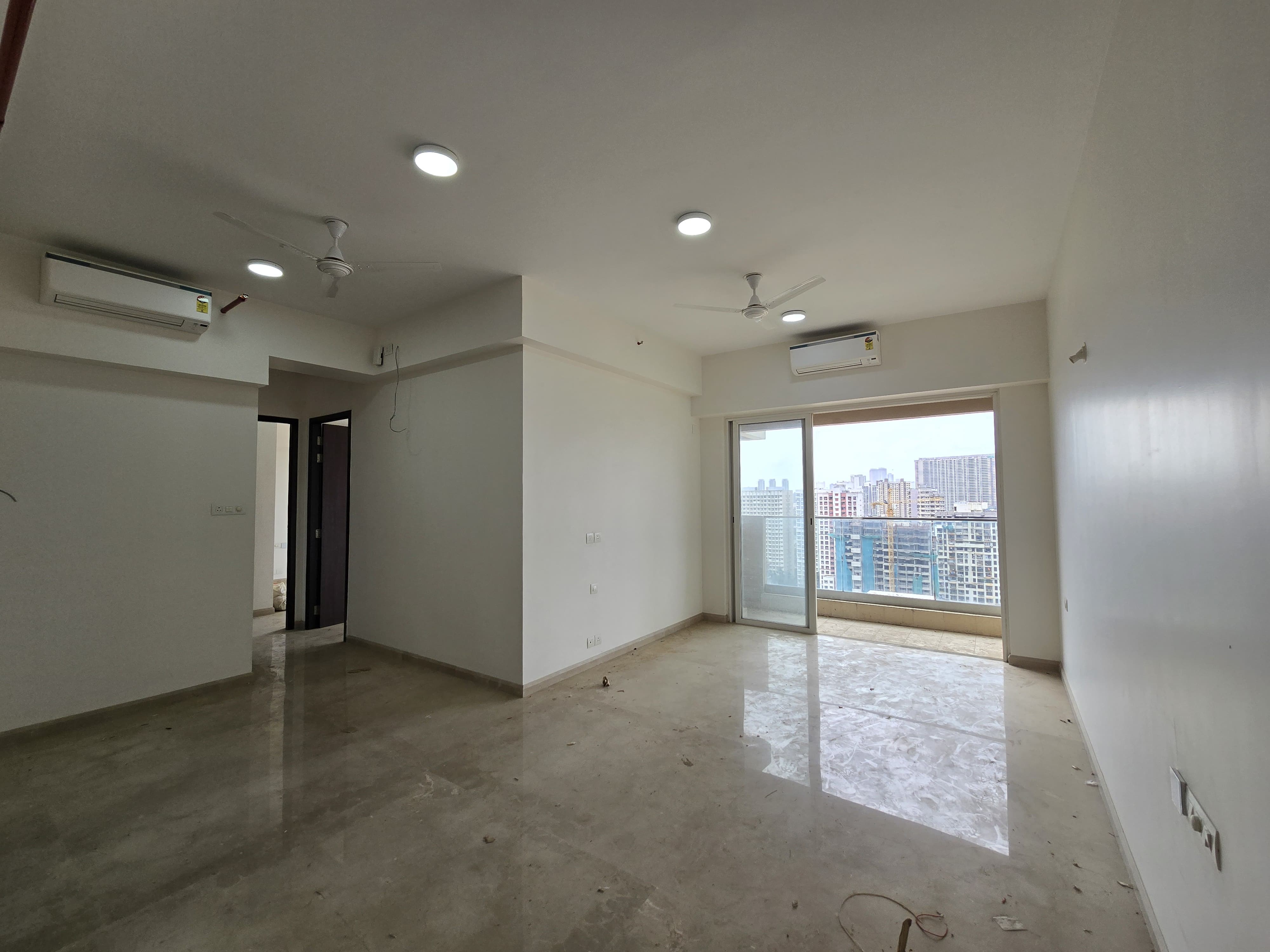 2 BHK Apartment For Rent in Kalpataru Radiance