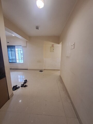 Bedroom in 3 BHK Apartment at Thane West – for Rent