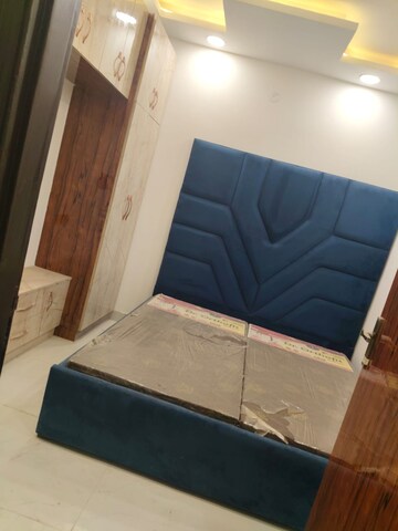 Bedroom in 1 BHK Builder Floor at Dwarka Mor – for Rent