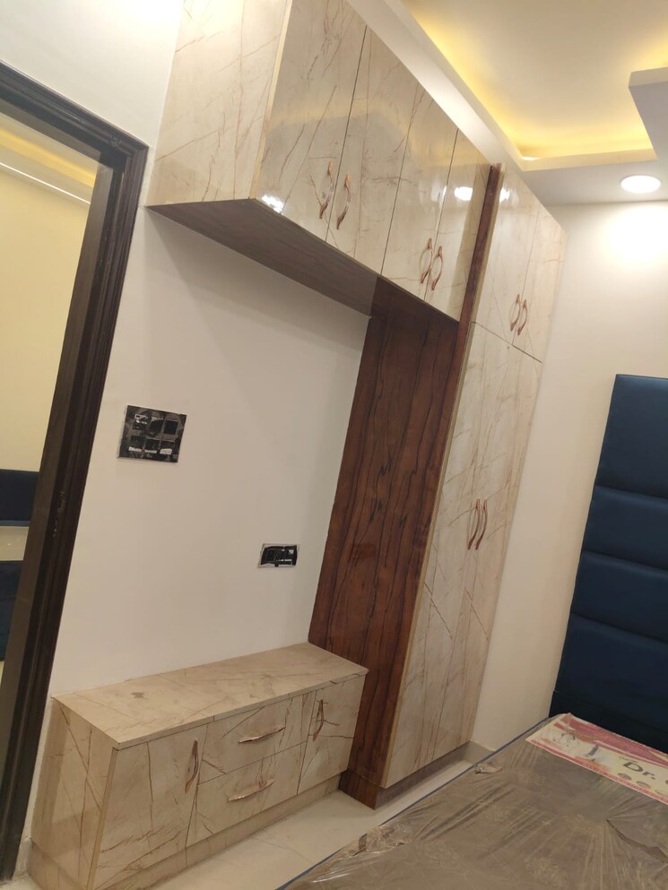 Kitchen, dwarka mor 1 Bedroom 360 Sq.Ft. Builder Floor In Dwarka Mor Delhi 8886399