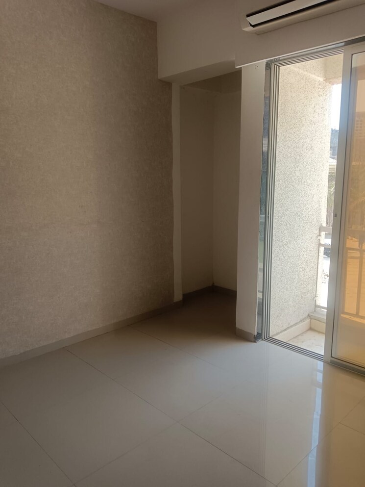 Room, seven-eleven-apna-ghar 1 Bedroom 301 Sq.Ft. Apartment In Mira Road Thane 8886387