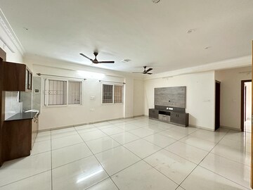 Building Lobby in 3 BHK Builder Floor at Hsr Layout Sector 3 – for Rent