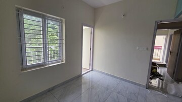 Room in 2 BHK Apartment at Mahadevpura – for Rent
