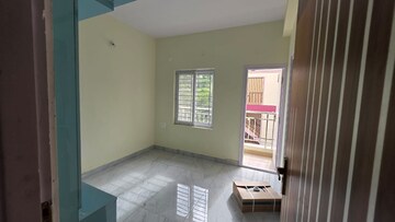 Bedroom in 2 BHK Apartment at Mahadevpura – for Rent