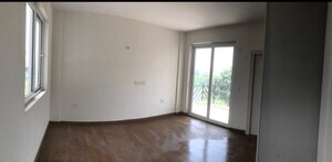 Room in 2 BHK Builder Floor at Sector 81 – for Sale