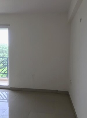 Room in 2 BHK Builder Floor at Sector 81 – for Sale