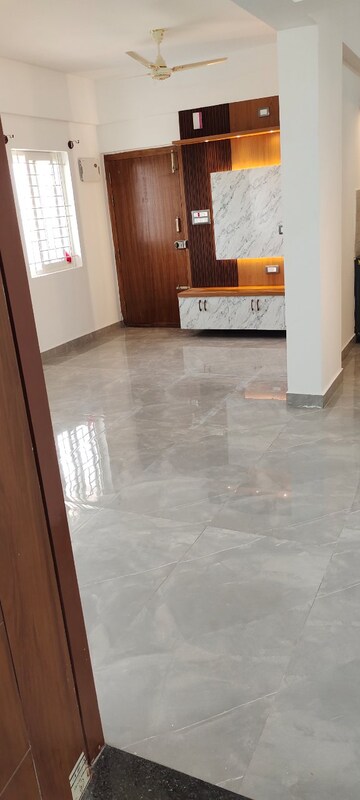 Room in 2 BHK Apartment at International Airport Road – for Rent