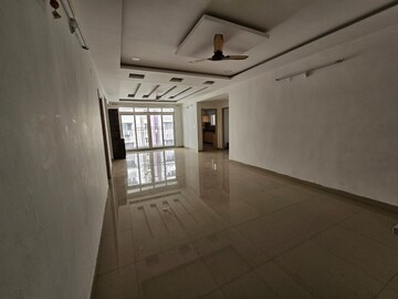Room in 3 BHK Apartment at Prajay Megapolis, Kukatpally – for Rent