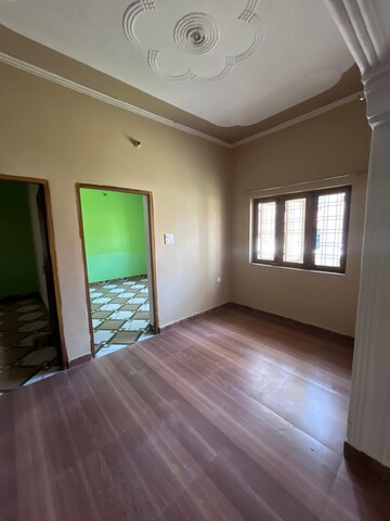 Room in 2 BHK Builder Floor at Banjarawala – for Rent