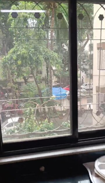 Swimming Pool in 2 BHK Apartment at Borivali West – for Rent