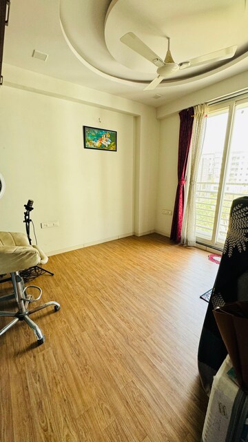 Bedroom in 3 BHK Apartment at Bhayli Road – for Sale